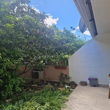 Lumi's Perfect Place Near With Garden & Free Public Parking Split